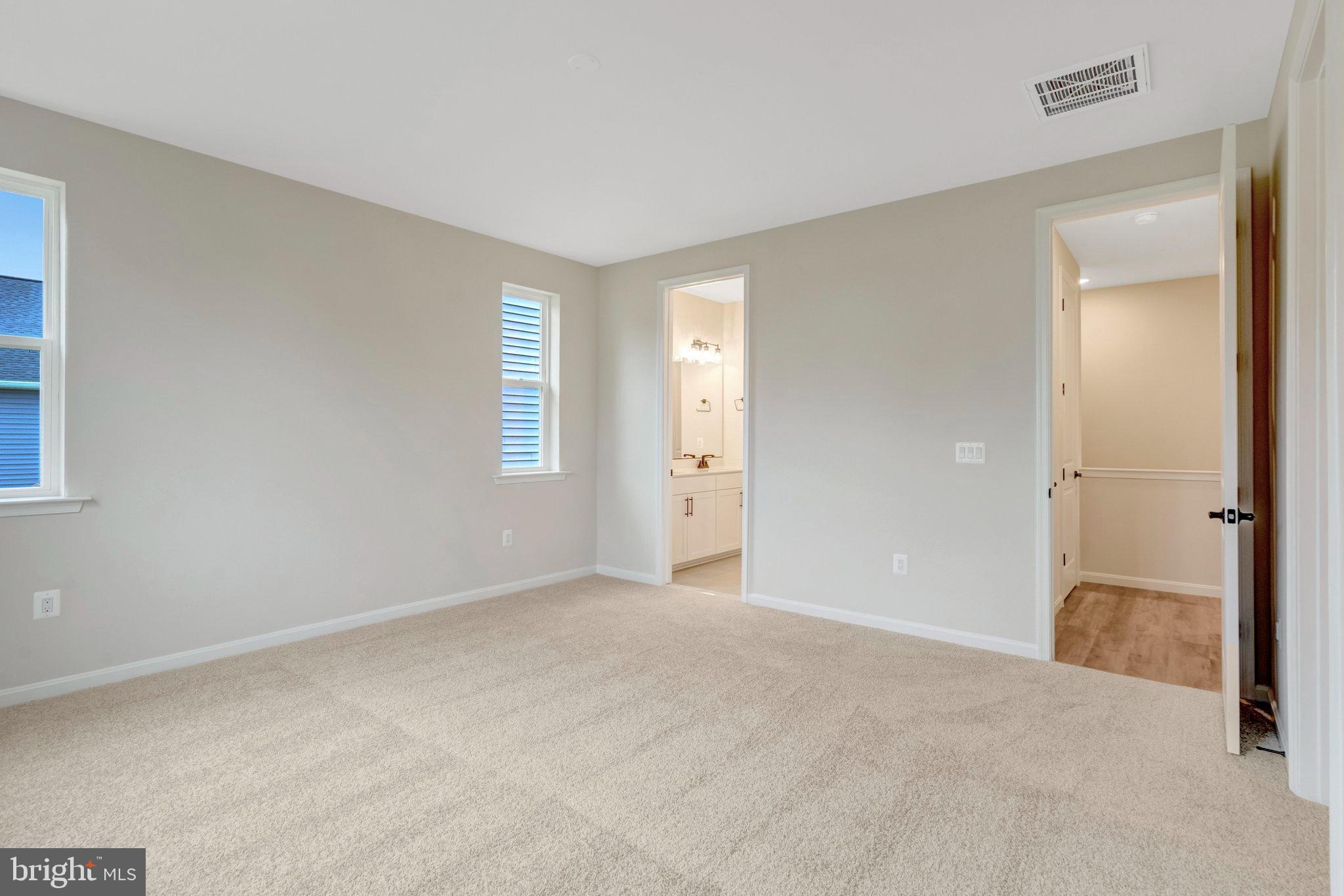 SEASONS AT MIDDLETOWN PLACE - Residential