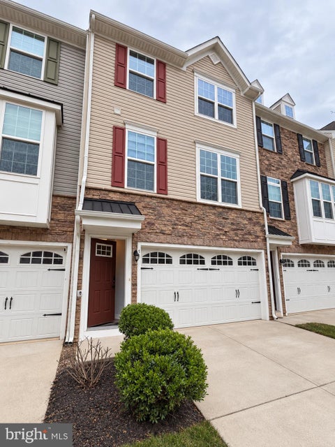 Townhouse For Rent - 58 Peacock Circle<br/> Gloucester County, SEWELL, NJ 08080
