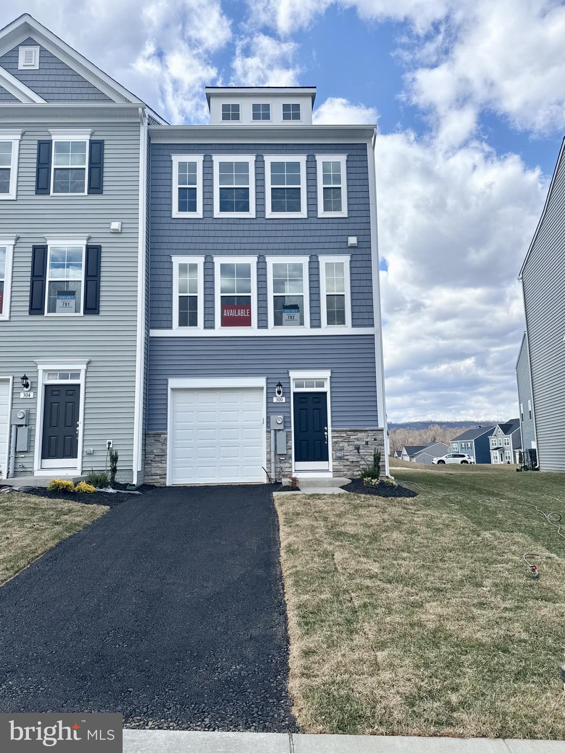 MARTINSBURG STATION - Residential