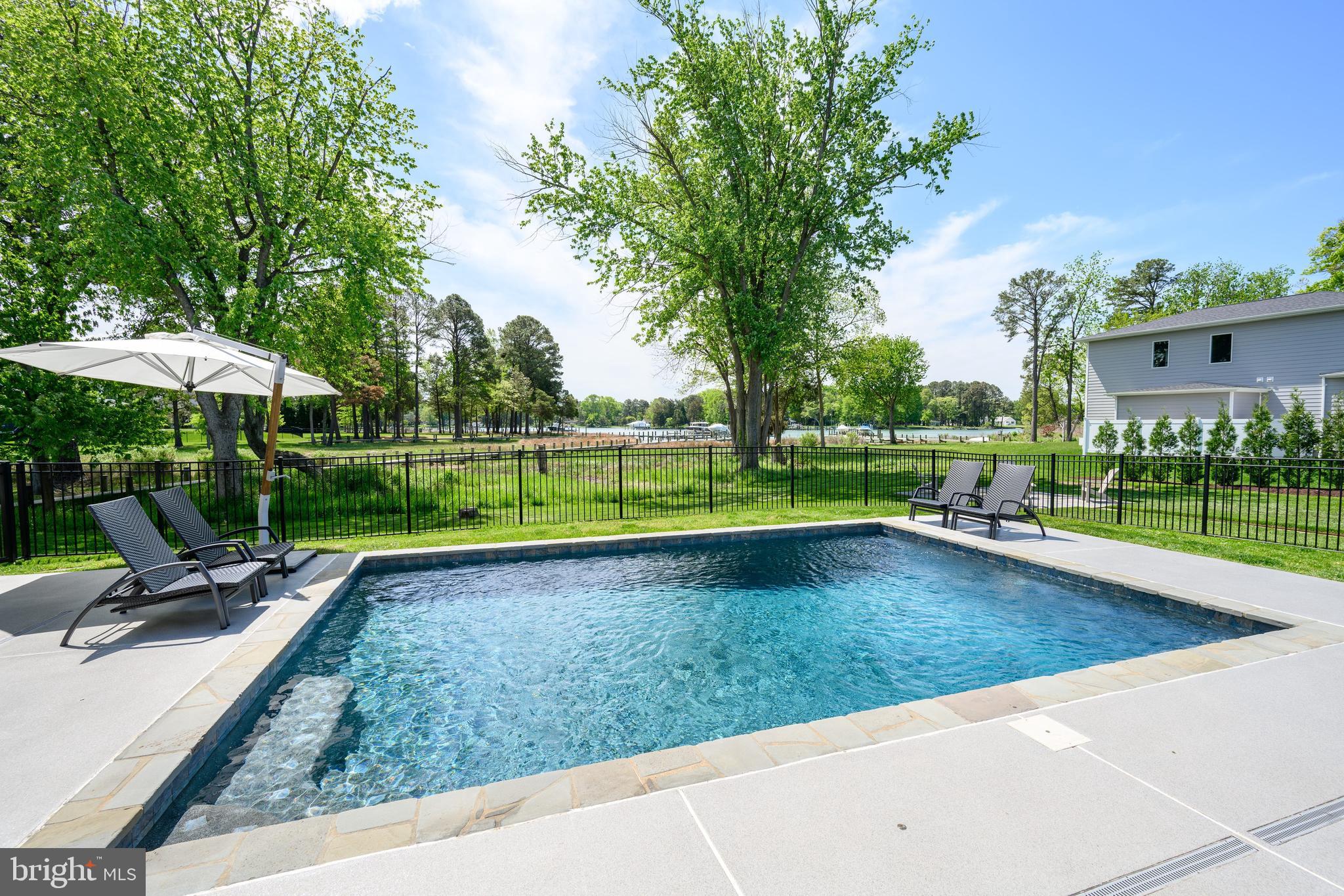 SAN DOMINGO COVE - Residential