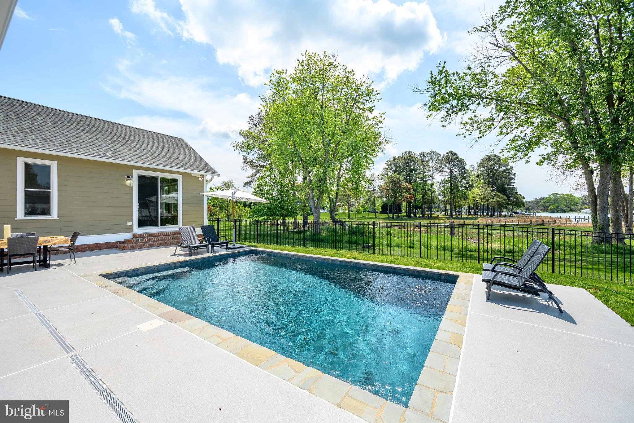 SAN DOMINGO COVE - Residential