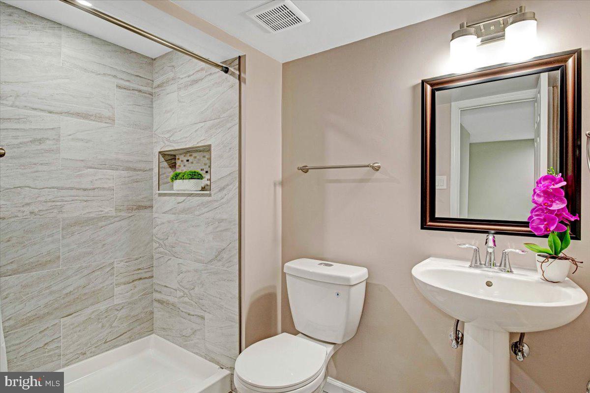 MARBLE HILL - Residential Lease