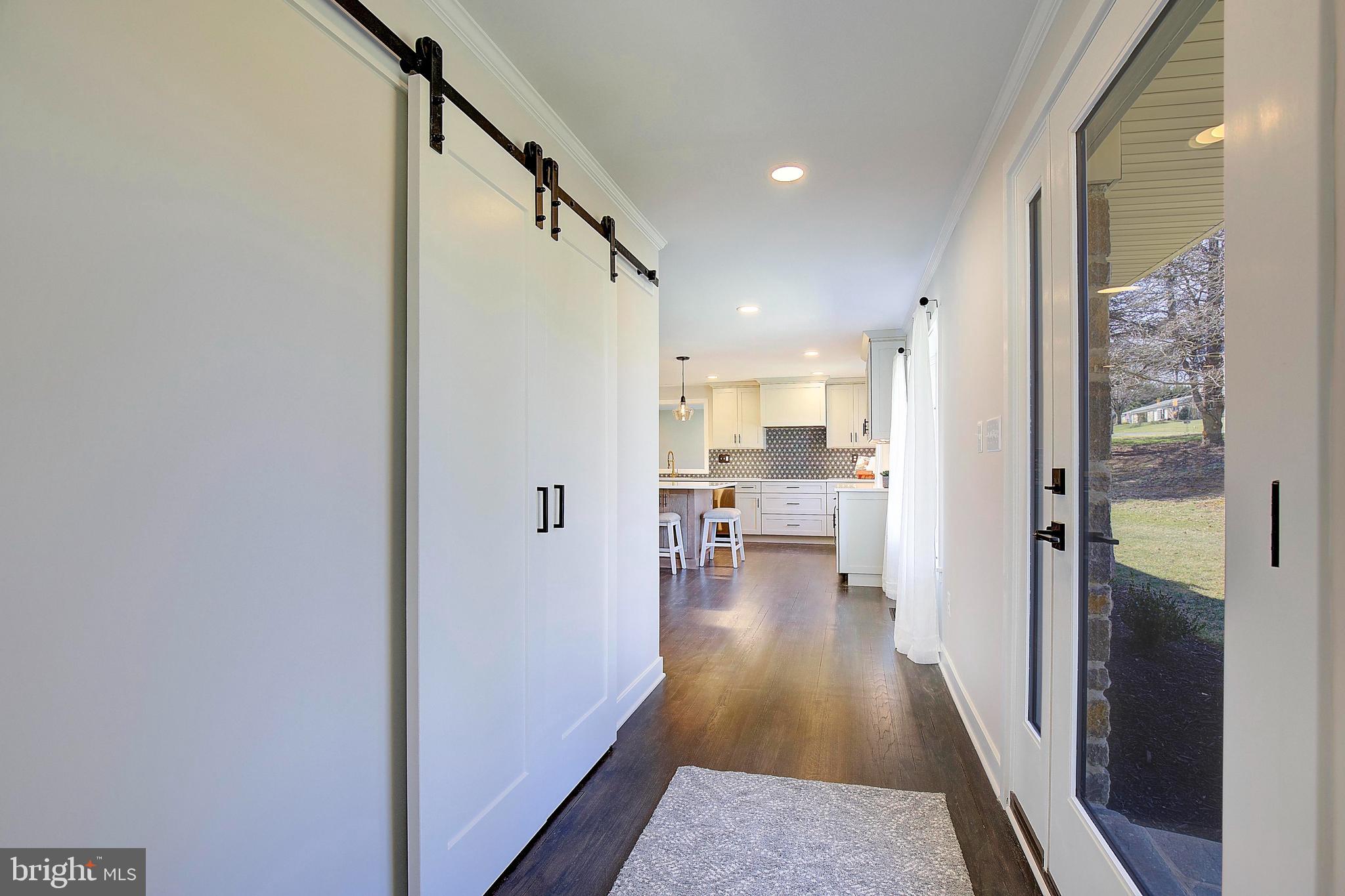 HAMPTON VILLAGE - Residential