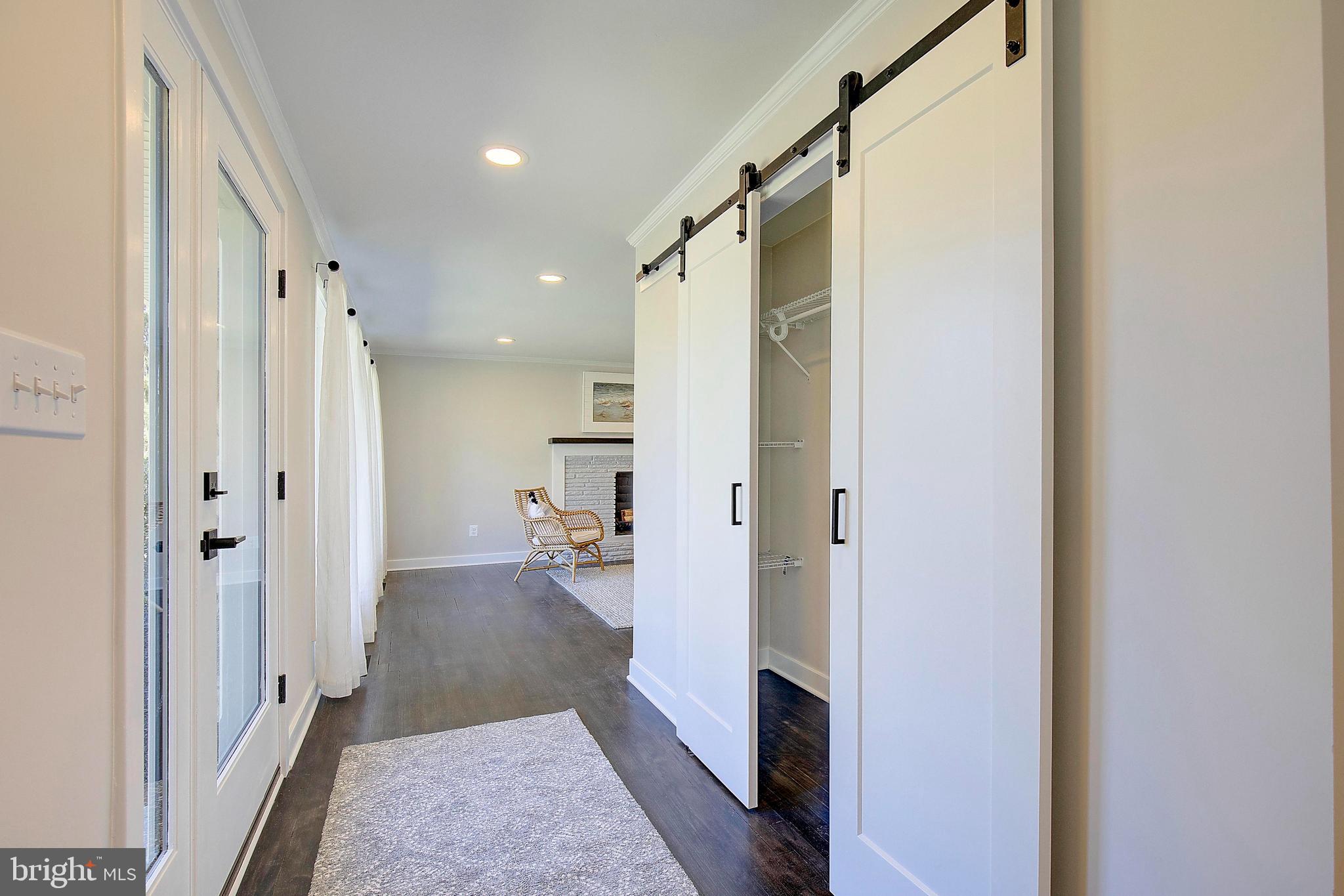 HAMPTON VILLAGE - Residential