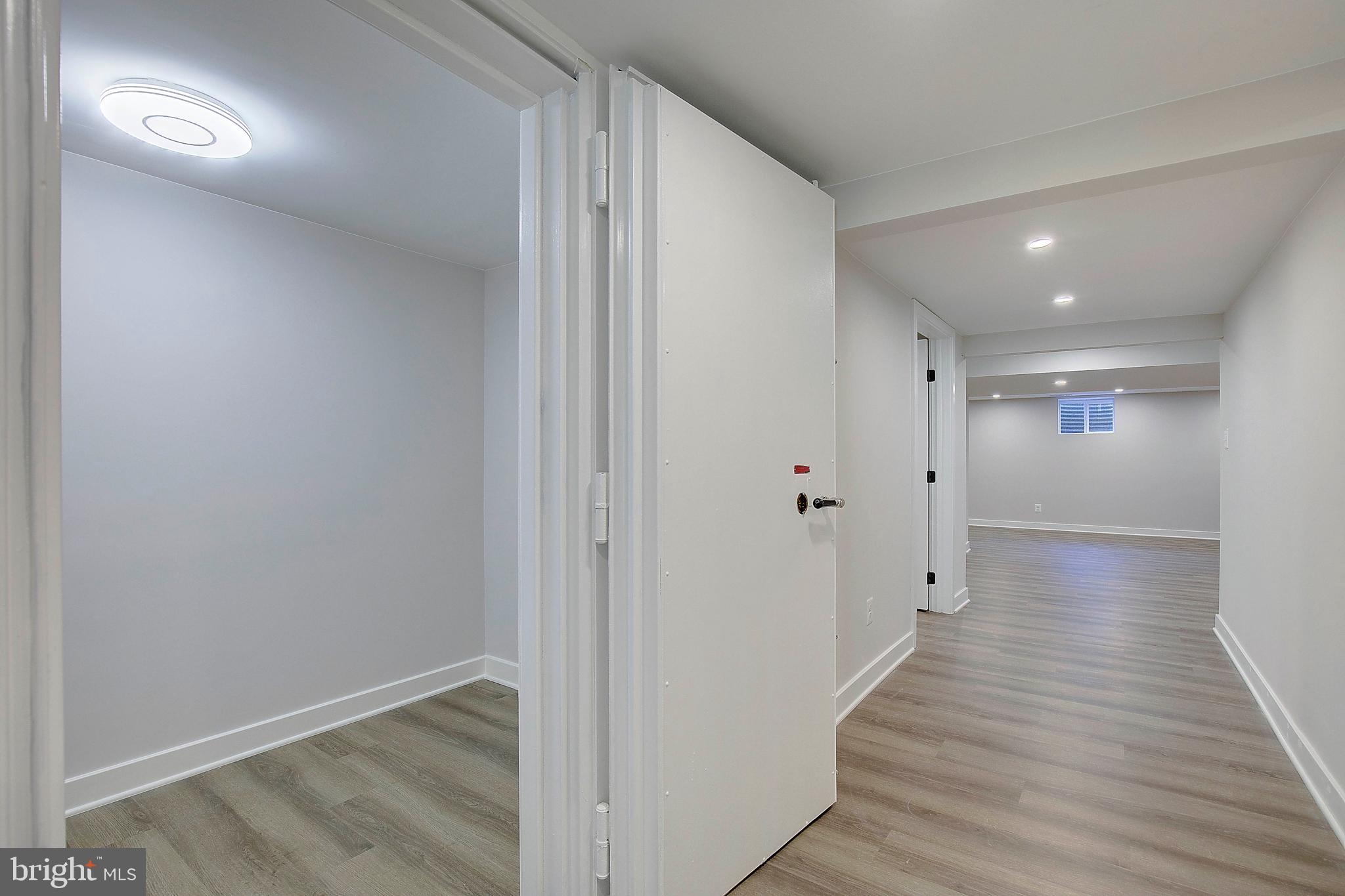 HAMPTON VILLAGE - Residential