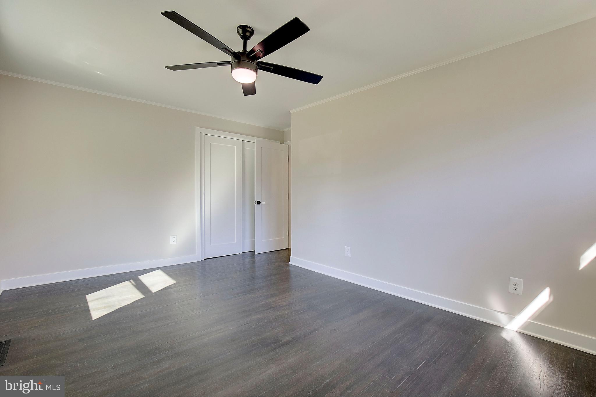 HAMPTON VILLAGE - Residential