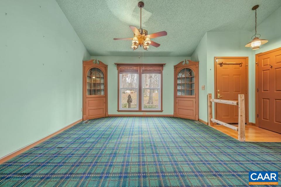 LAKE MONTICELLO - Residential