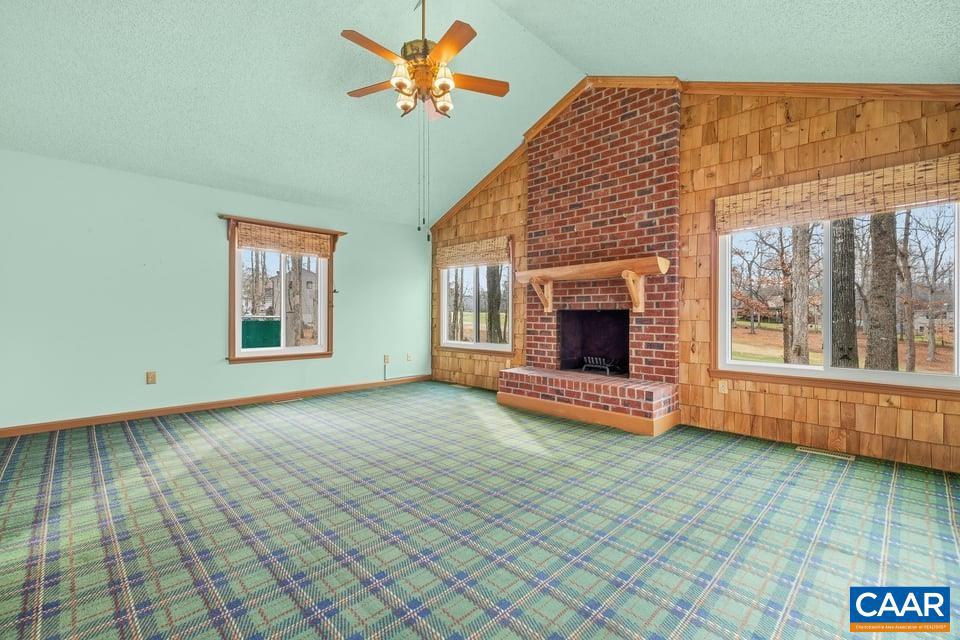 LAKE MONTICELLO - Residential