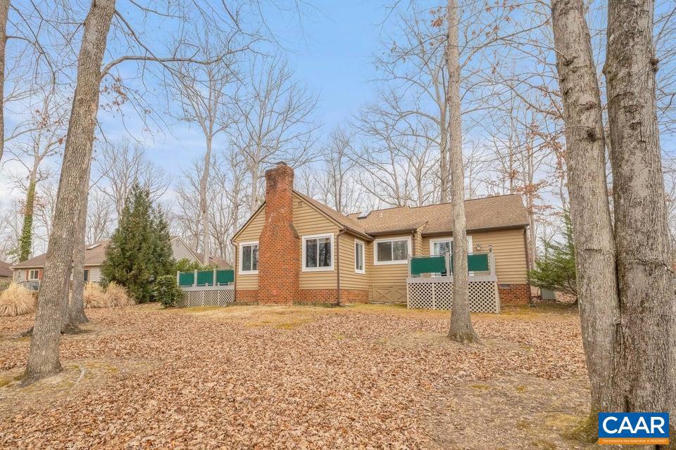 LAKE MONTICELLO - Residential