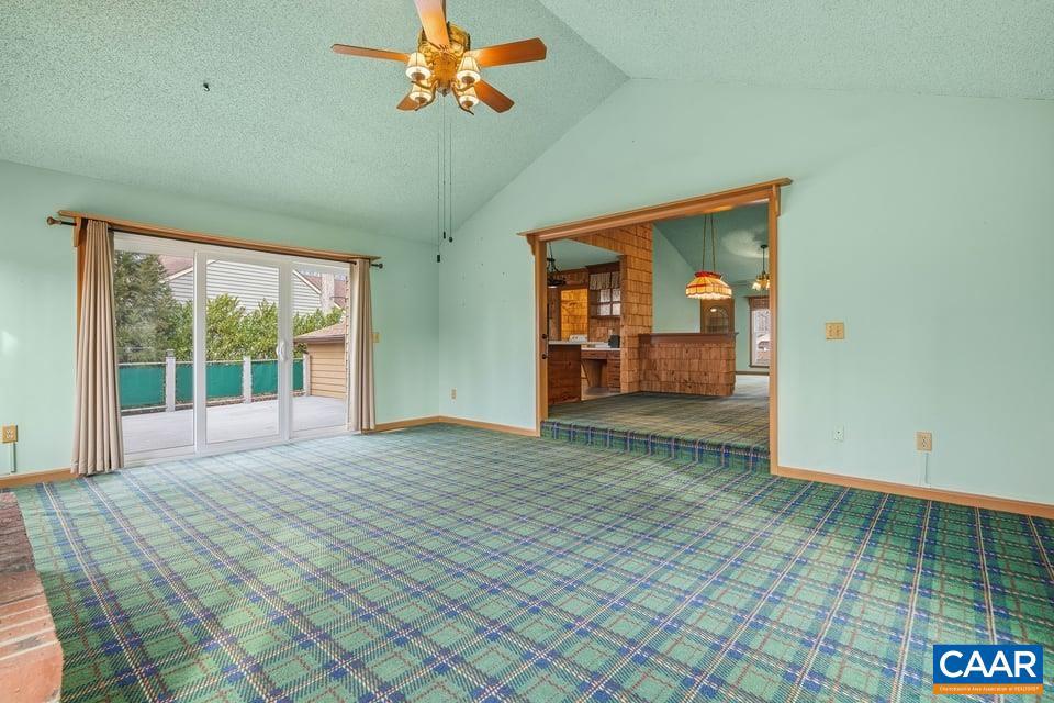 LAKE MONTICELLO - Residential