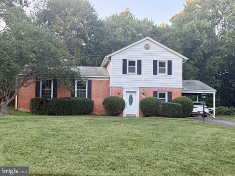 Photo of 6544 Sulky Lane, ANNANDALE, VA 22003 (MLS # VAFX2341068)
