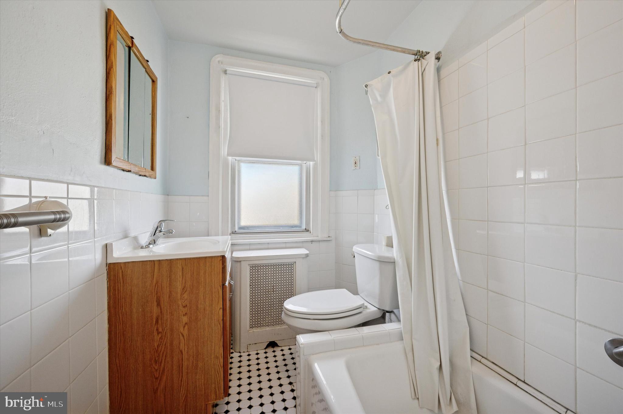 LAWNCREST - Residential