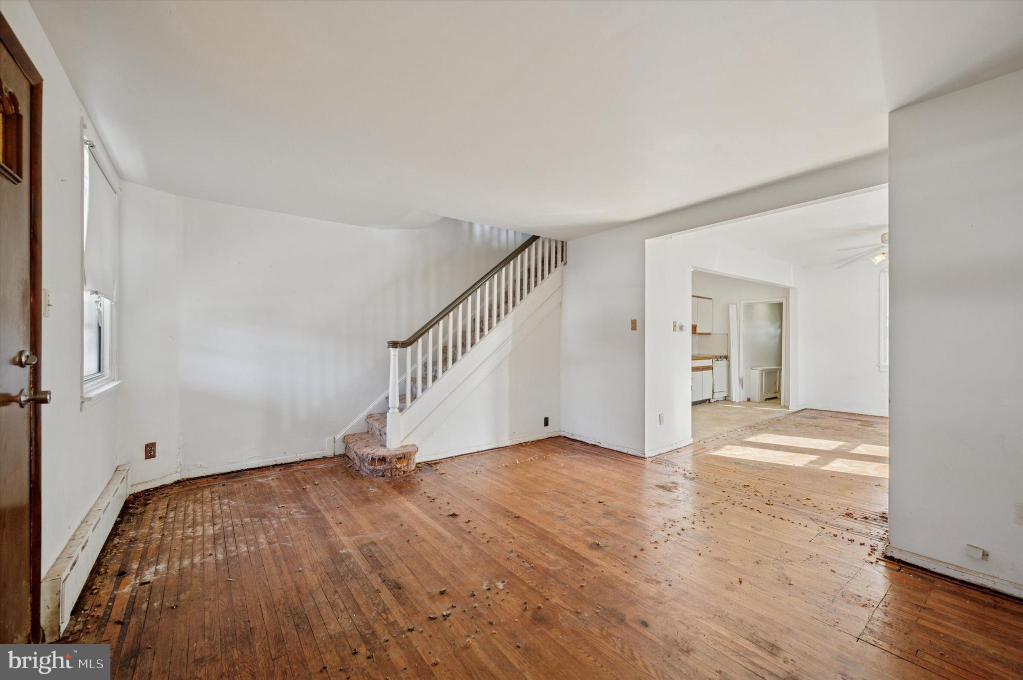 LAWNCREST - Residential