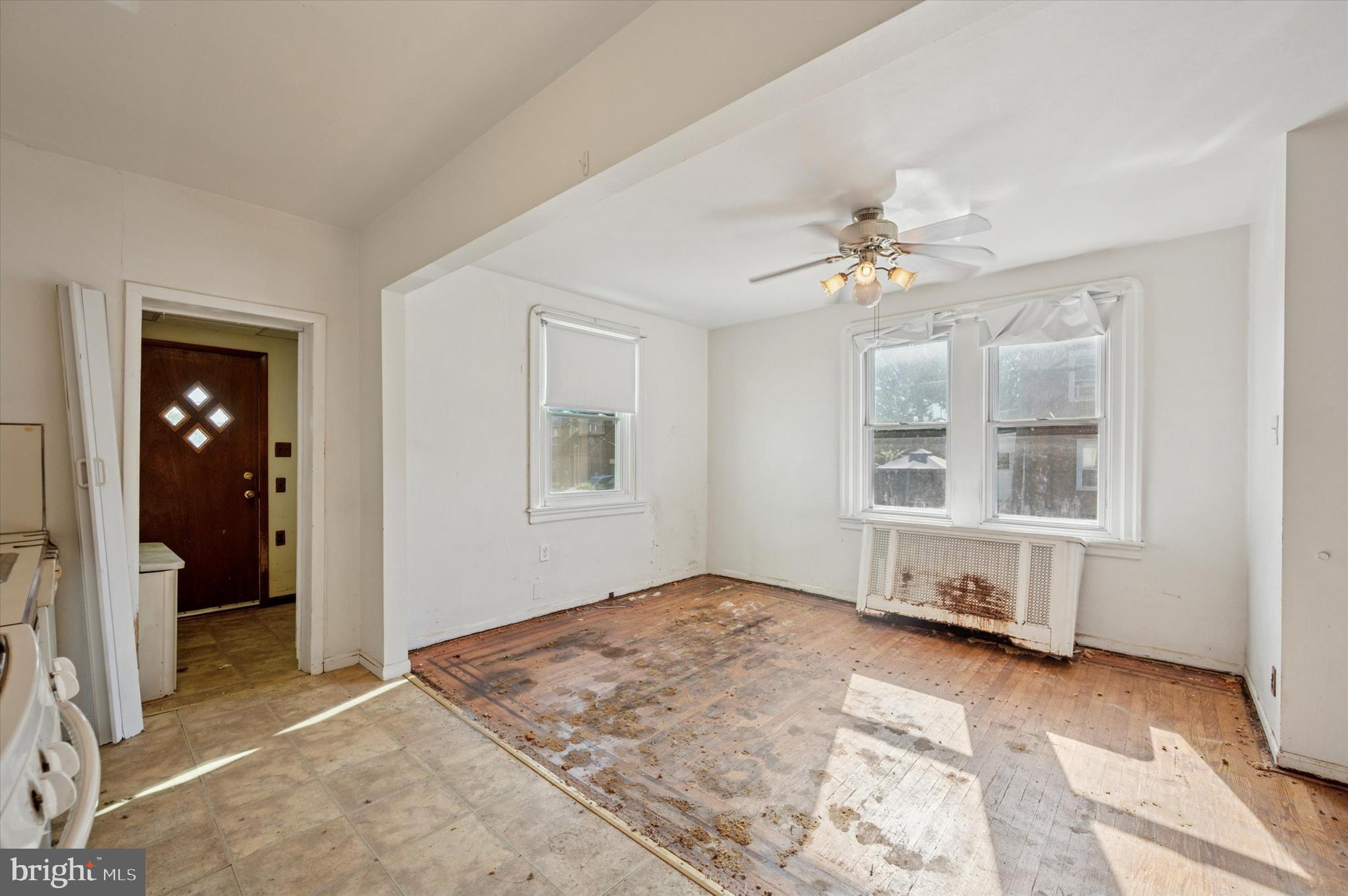 LAWNCREST - Residential