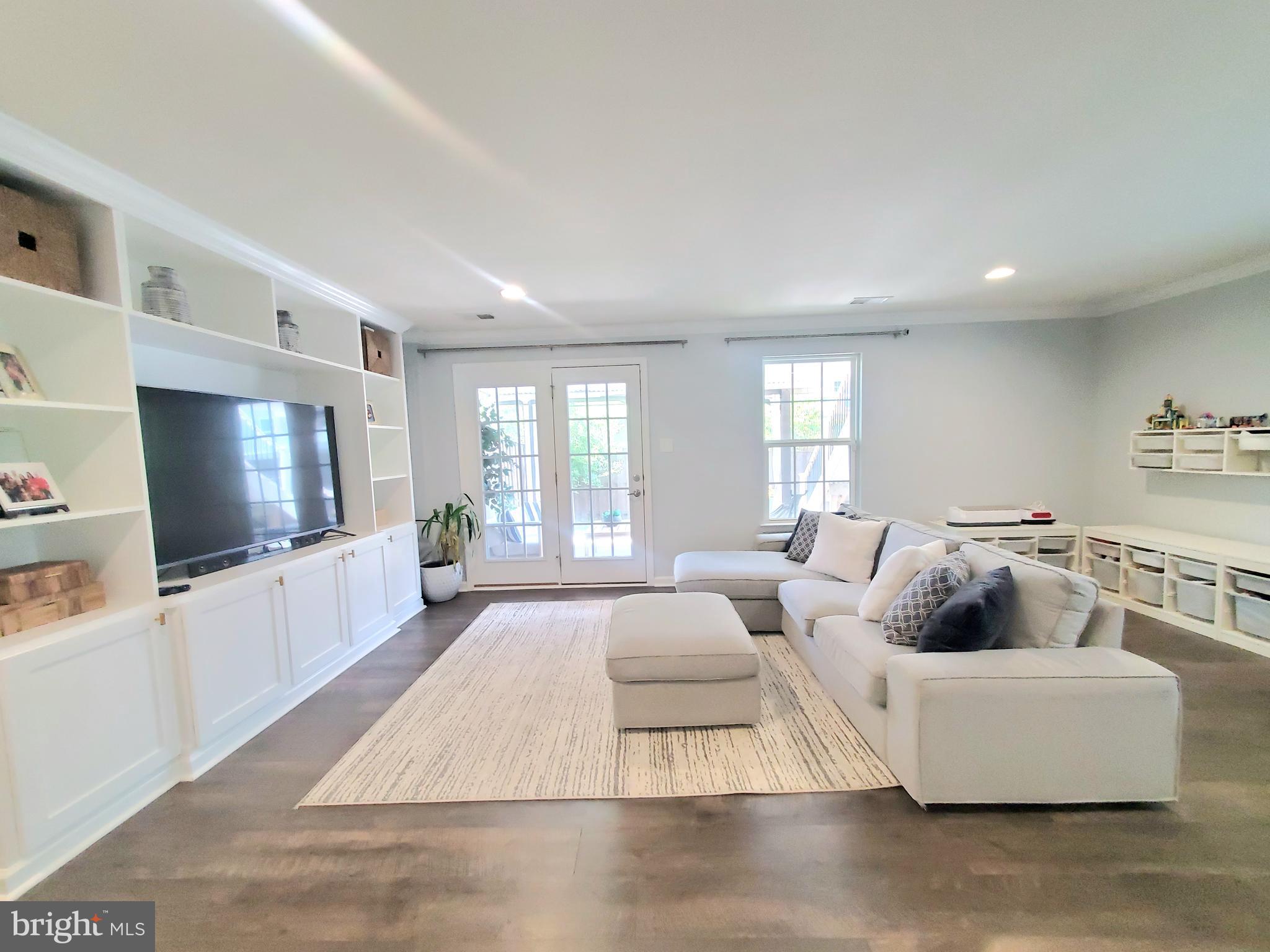 WENTWORTH GREEN - Residential Lease