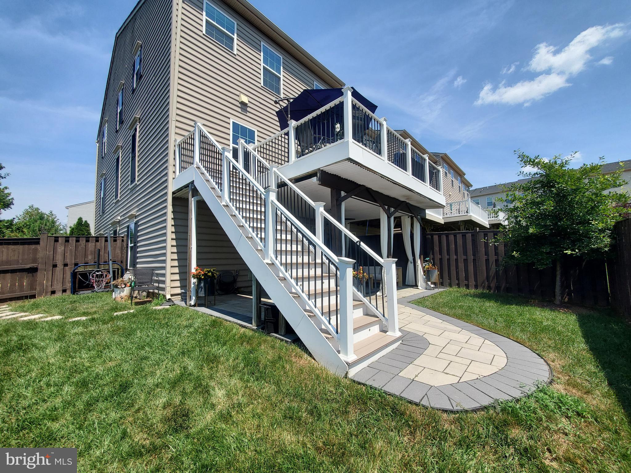 WENTWORTH GREEN - Residential Lease