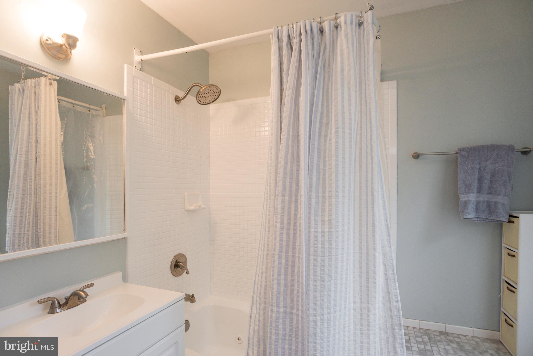 LAKE EVESHAM HISTORIC DISTRICT - Residential