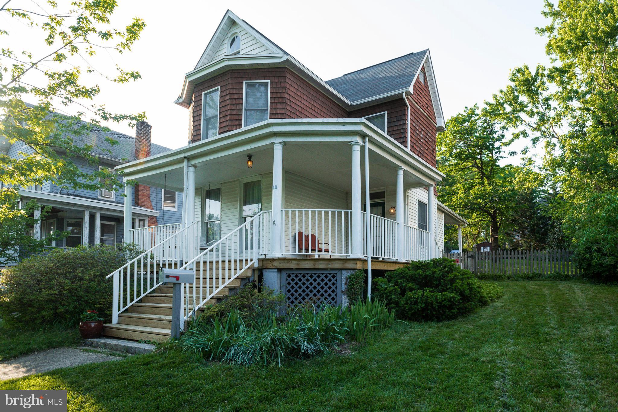 LAKE EVESHAM HISTORIC DISTRICT - Residential