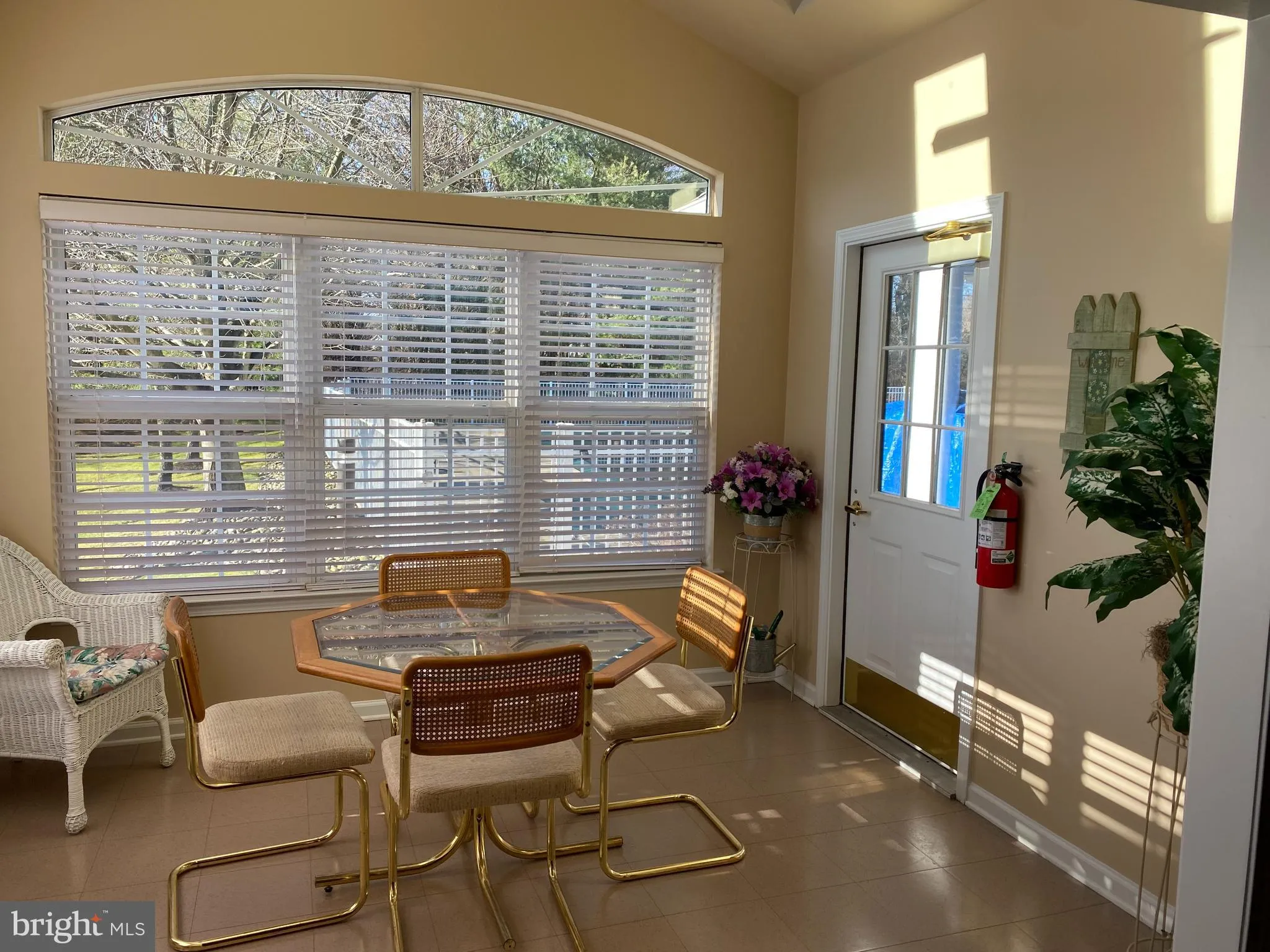 Hamilton, New Jersey 08690, United States, 3 Bedrooms Bedrooms, ,2 BathroomsBathrooms,Residential,Active,218033