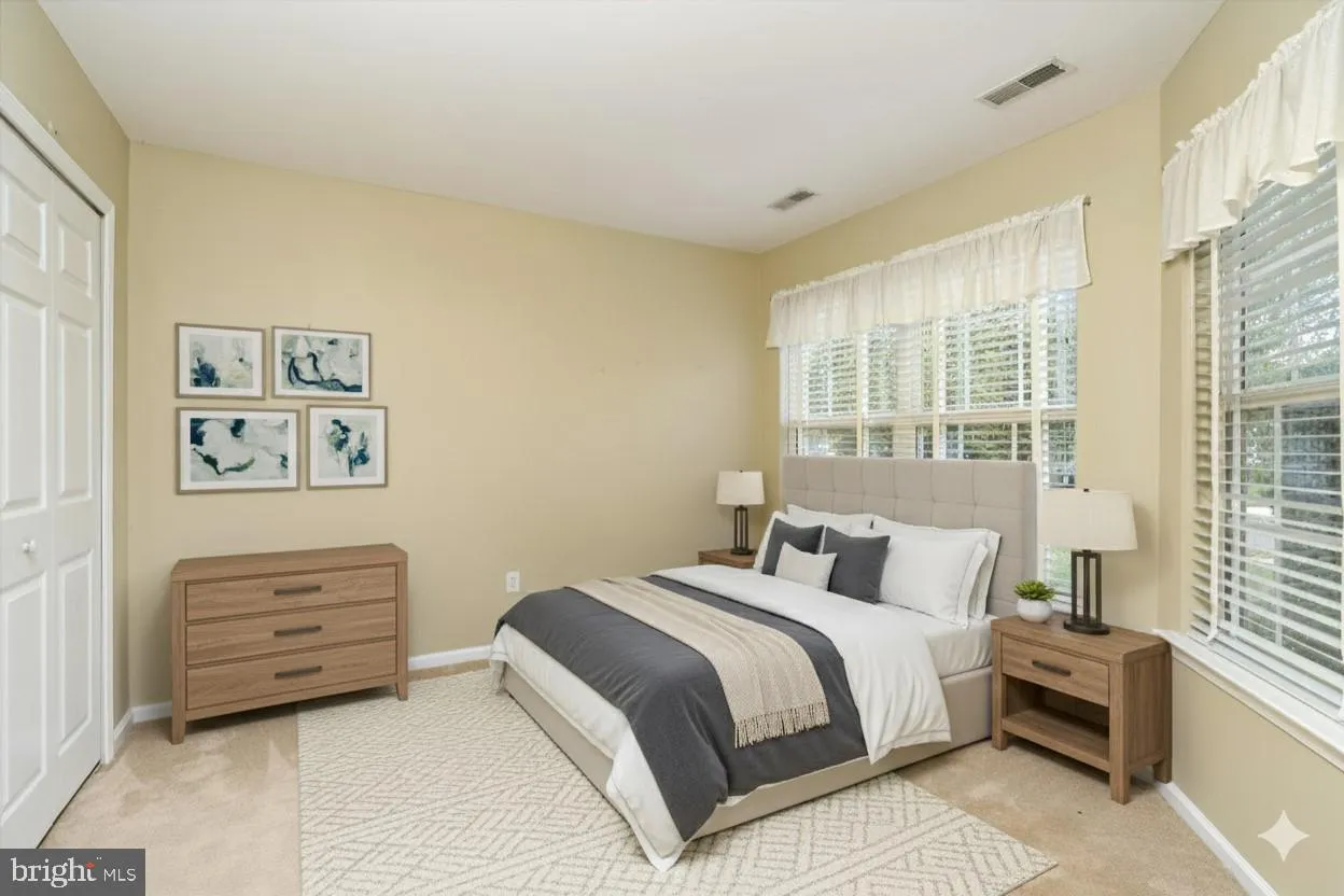 Hamilton, New Jersey 08690, United States, 3 Bedrooms Bedrooms, ,2 BathroomsBathrooms,Residential,Active,218033