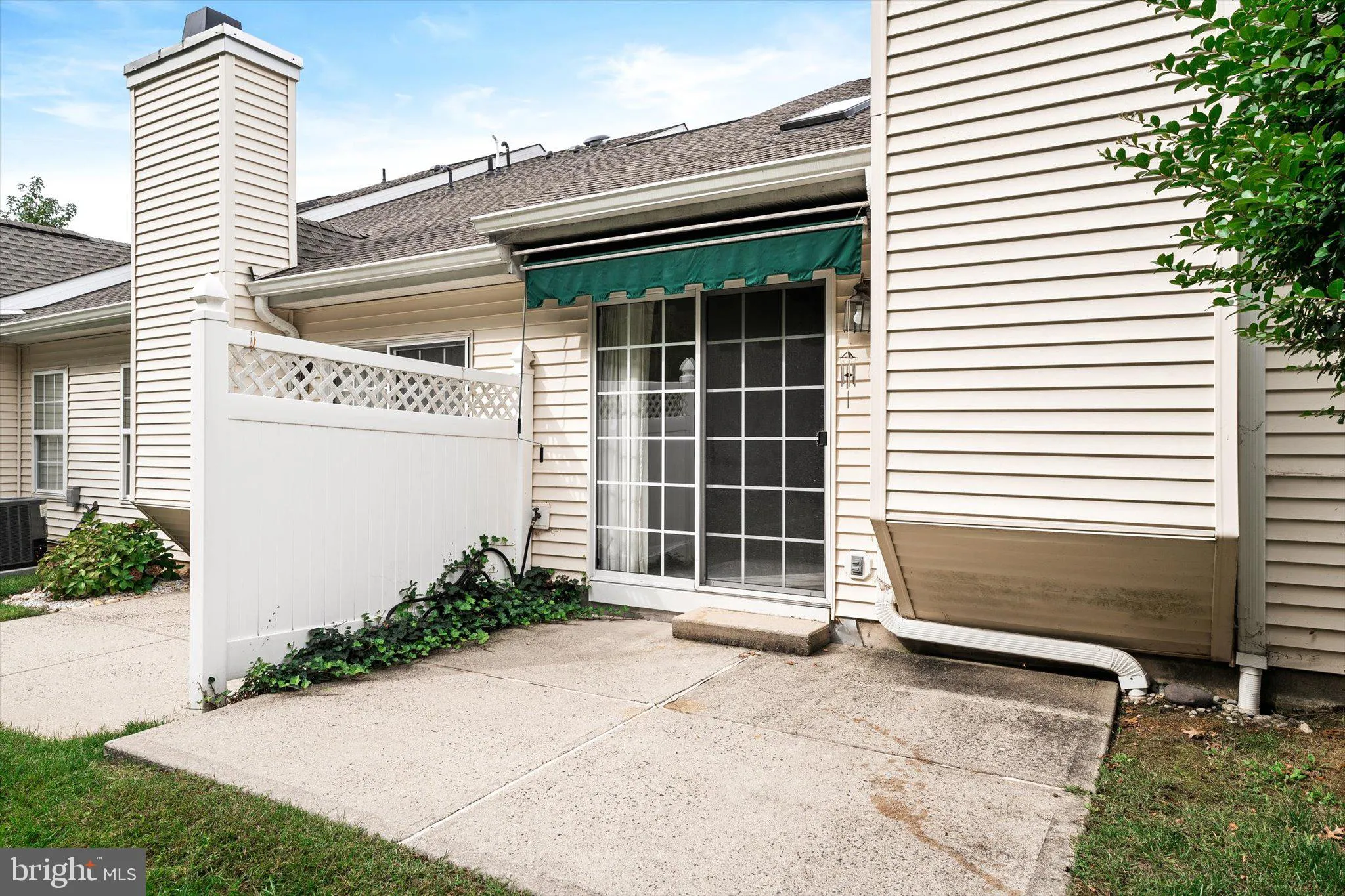 Hamilton, New Jersey 08690, United States, 3 Bedrooms Bedrooms, ,2 BathroomsBathrooms,Residential,Active,218033