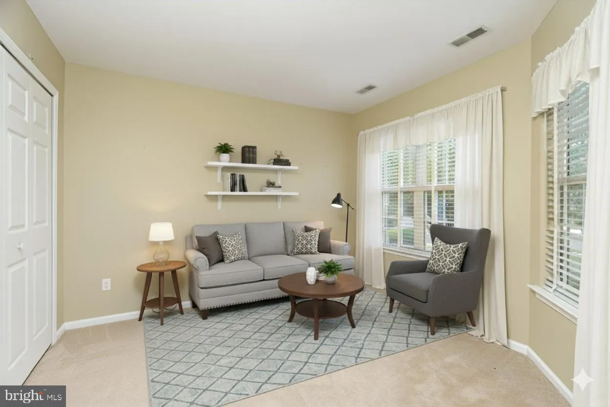 Hamilton, New Jersey 08690, United States, 3 Bedrooms Bedrooms, ,2 BathroomsBathrooms,Residential,Active,218033