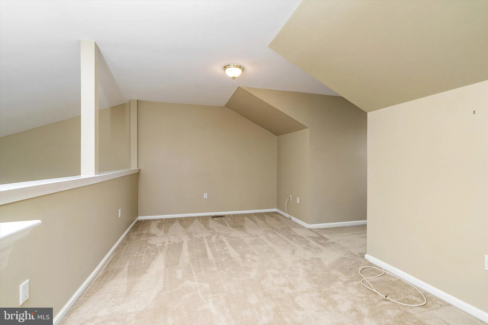 Hamilton, New Jersey 08690, United States, 3 Bedrooms Bedrooms, ,2 BathroomsBathrooms,Residential,Active,218033