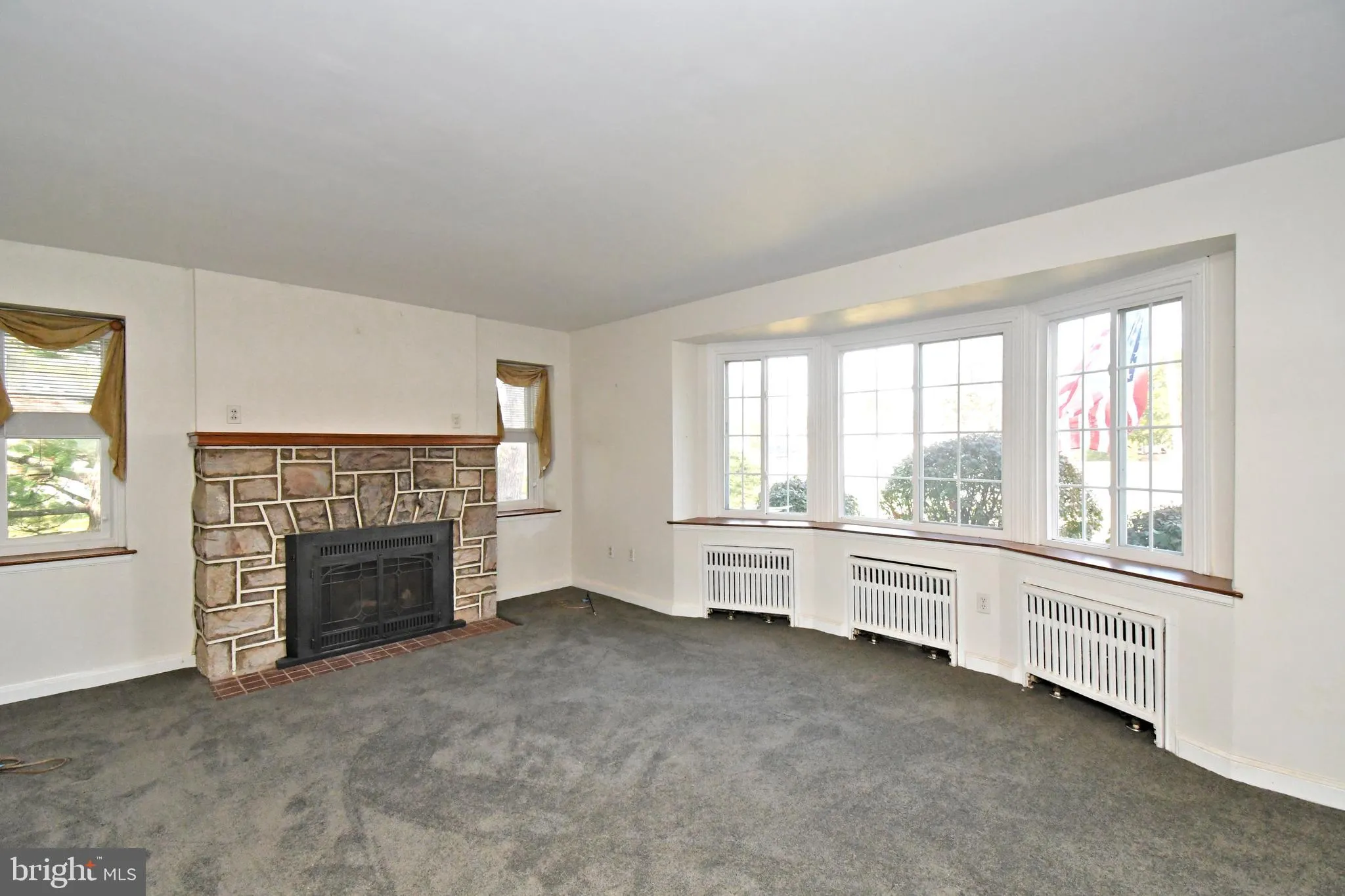 Zieglerville, Pennsylvania 19492, United States, 3 Bedrooms Bedrooms, ,2 BathroomsBathrooms,Residential,Pending,237164