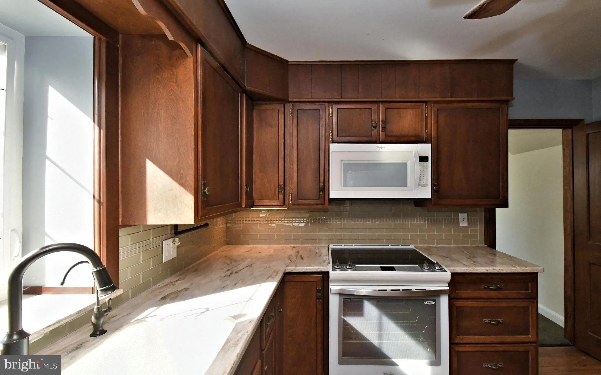 Zieglerville, Pennsylvania 19492, United States, 3 Bedrooms Bedrooms, ,2 BathroomsBathrooms,Residential,Pending,237164