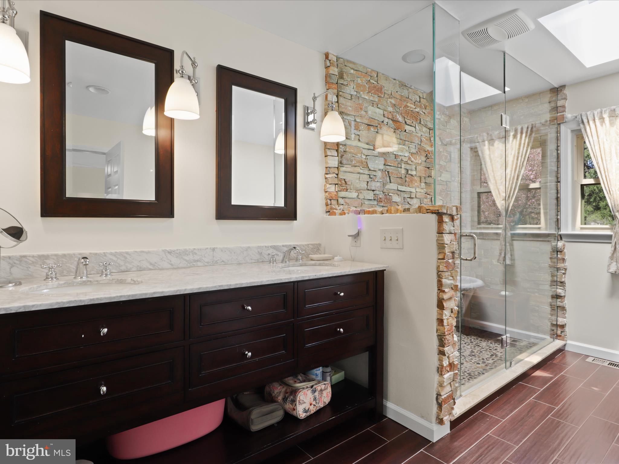 BERRYLAND FARM - Residential