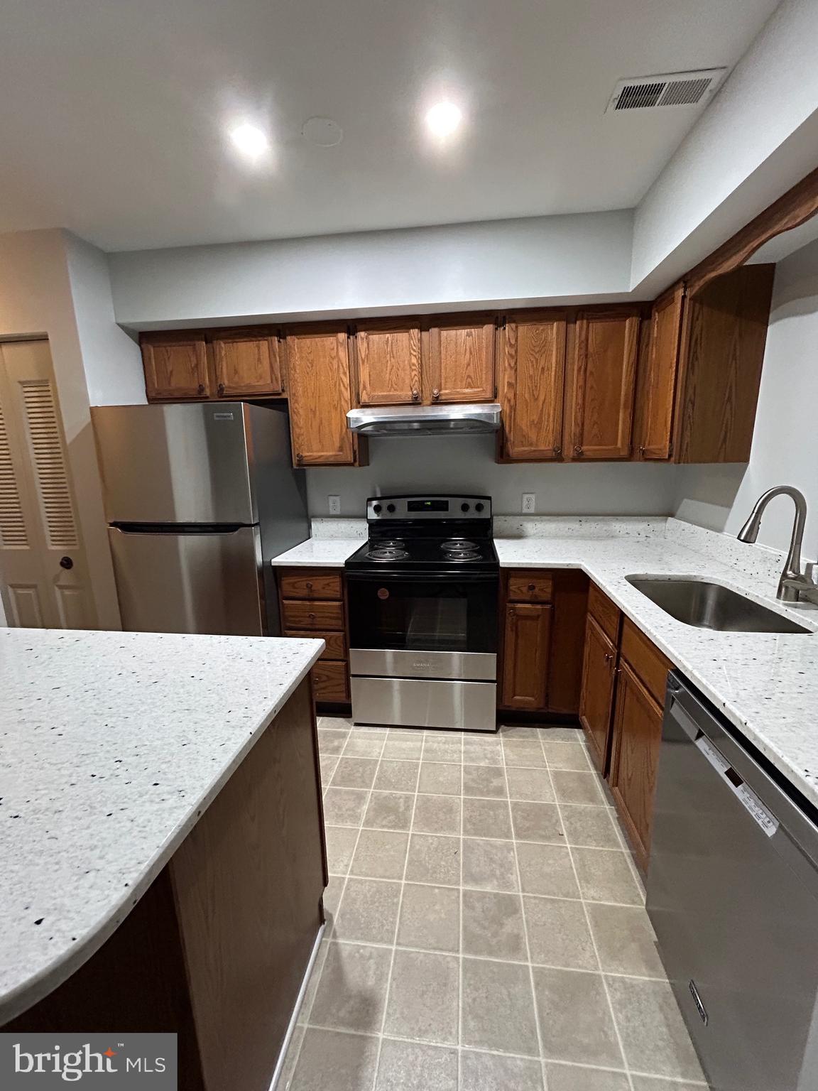 CHESTER ARMS - Residential Lease