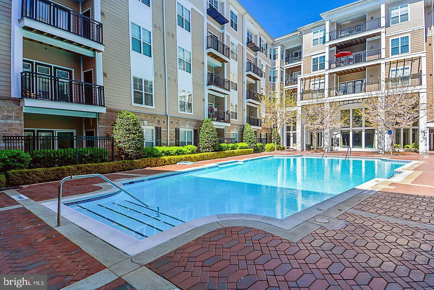 FITZ AT ROCKVILLE TOWN C - Residential