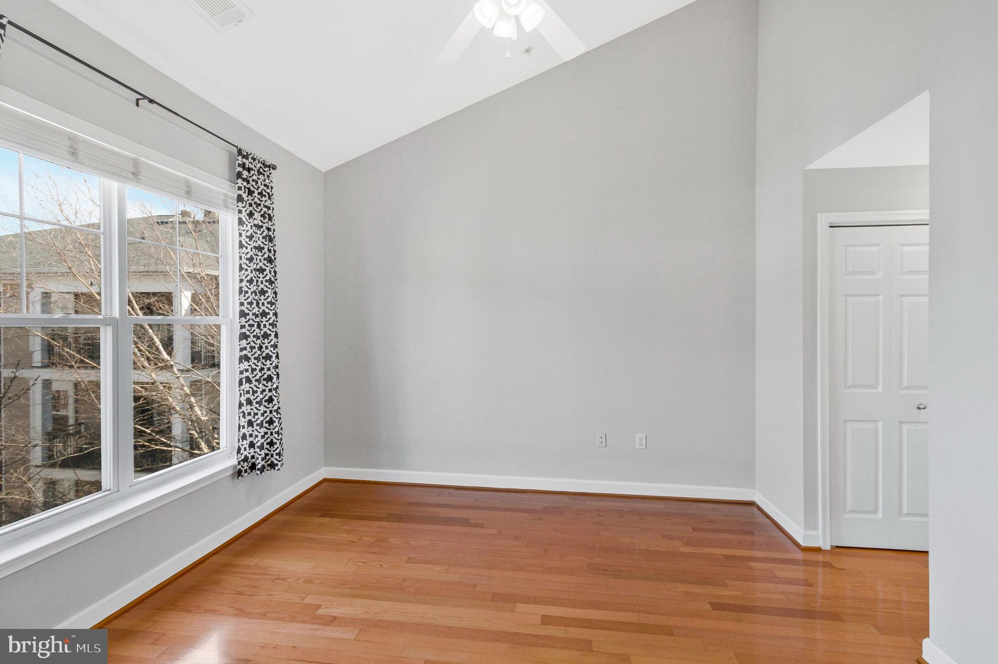 FITZ AT ROCKVILLE TOWN C - Residential