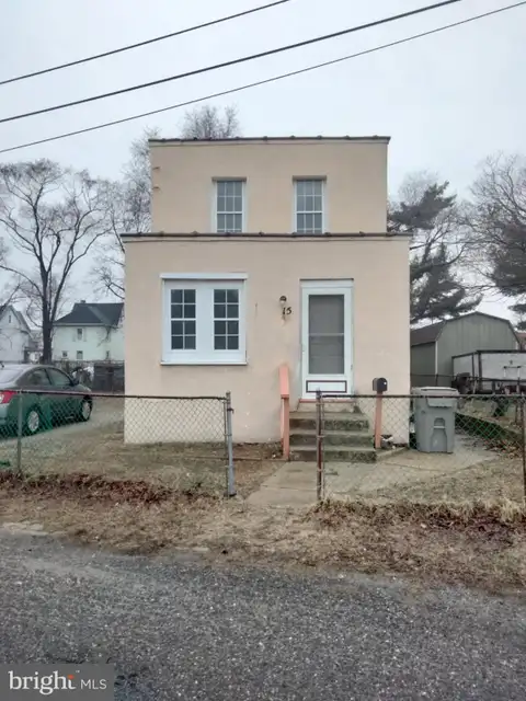15 Railroad Avenue, Paulsboro, NJ 08066 - #: NJGL2075784