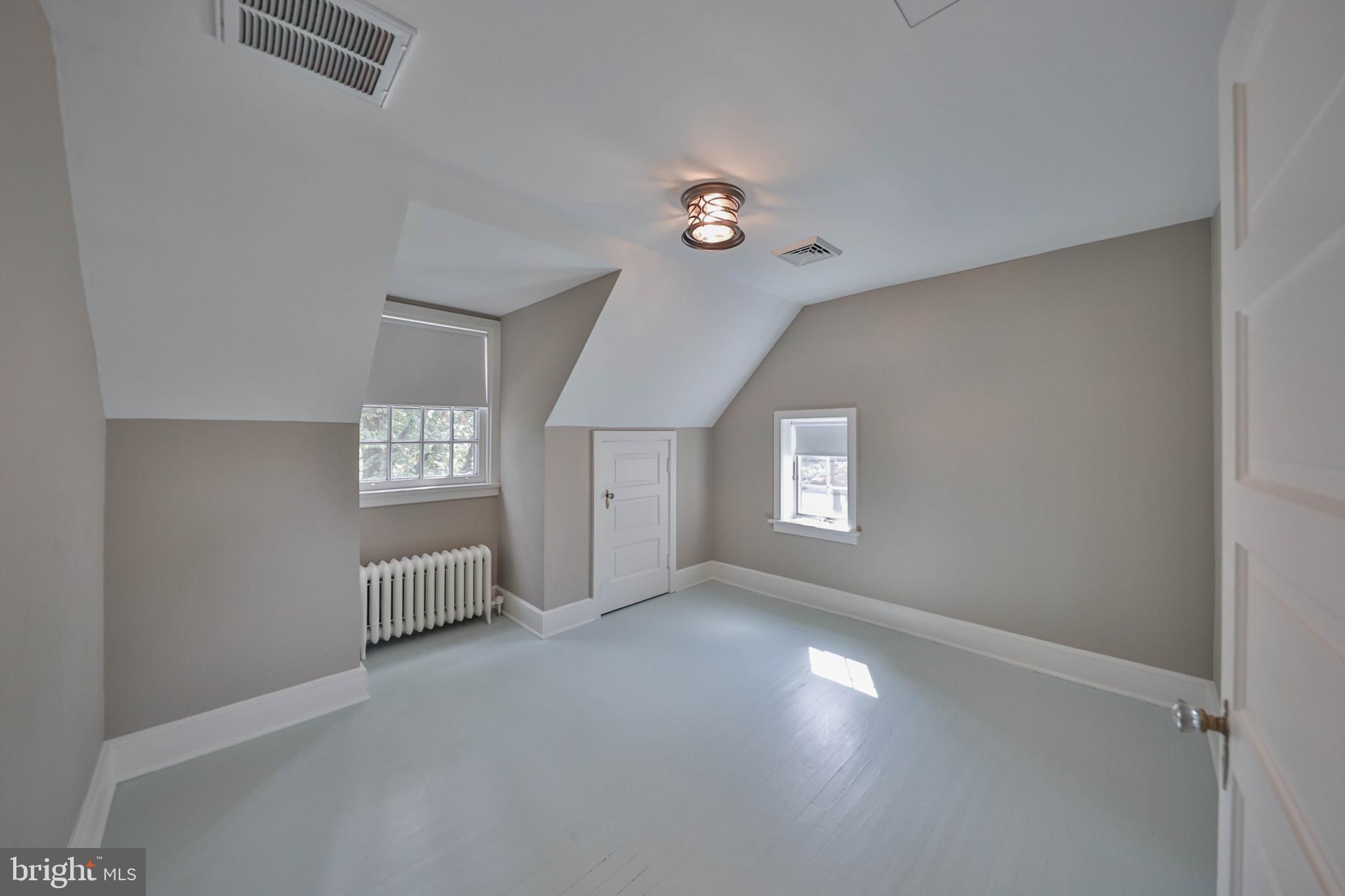 ROSEMONT - Residential