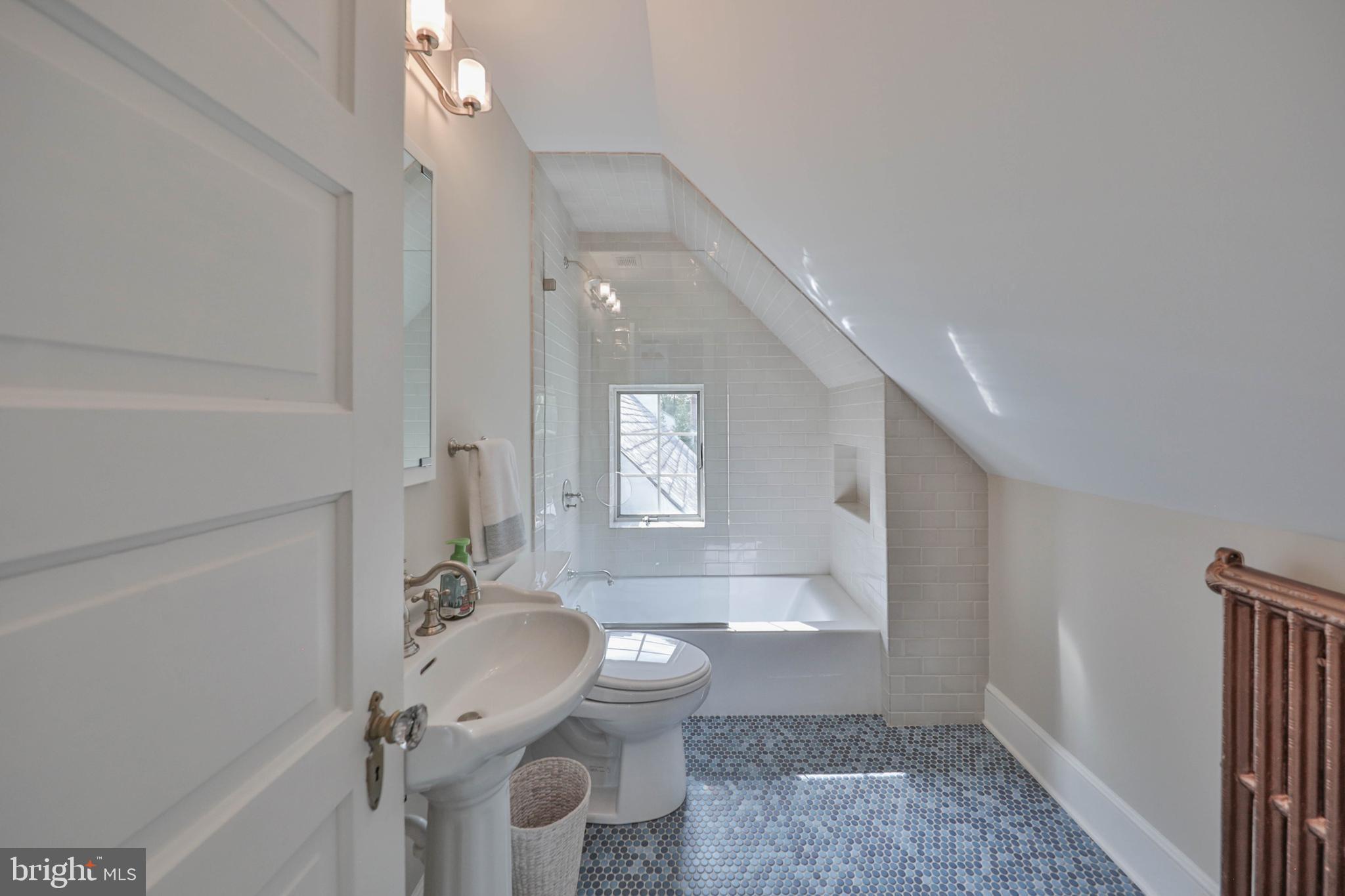 ROSEMONT - Residential