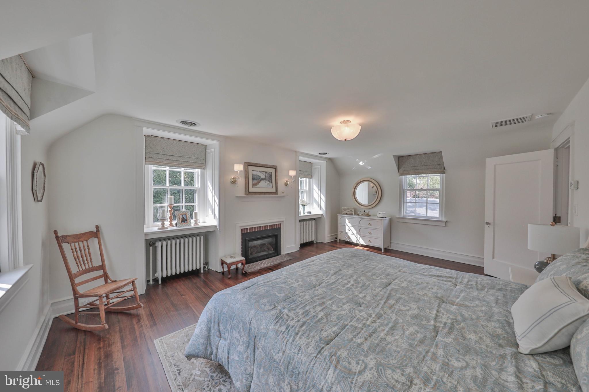 ROSEMONT - Residential