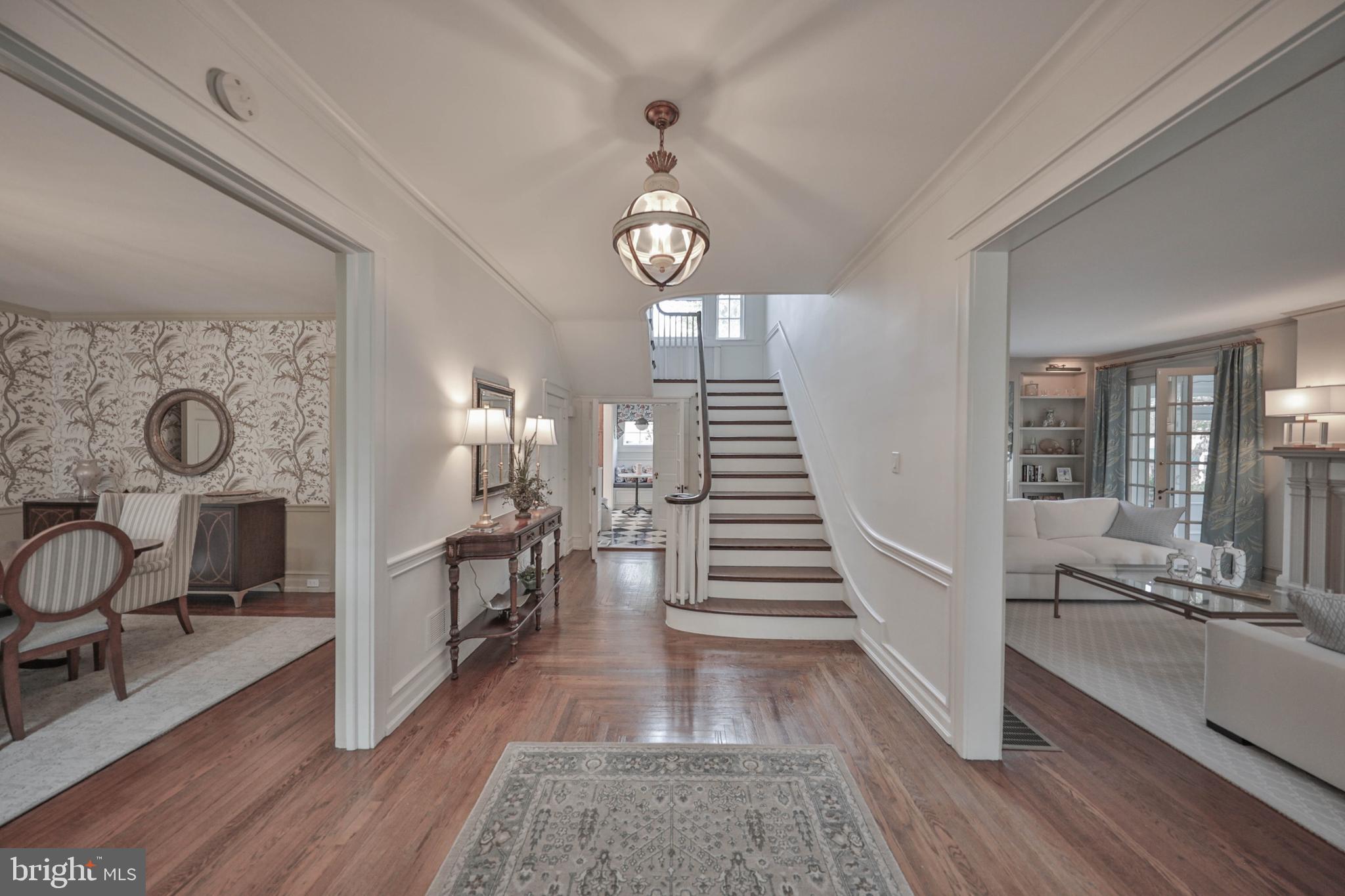 ROSEMONT - Residential