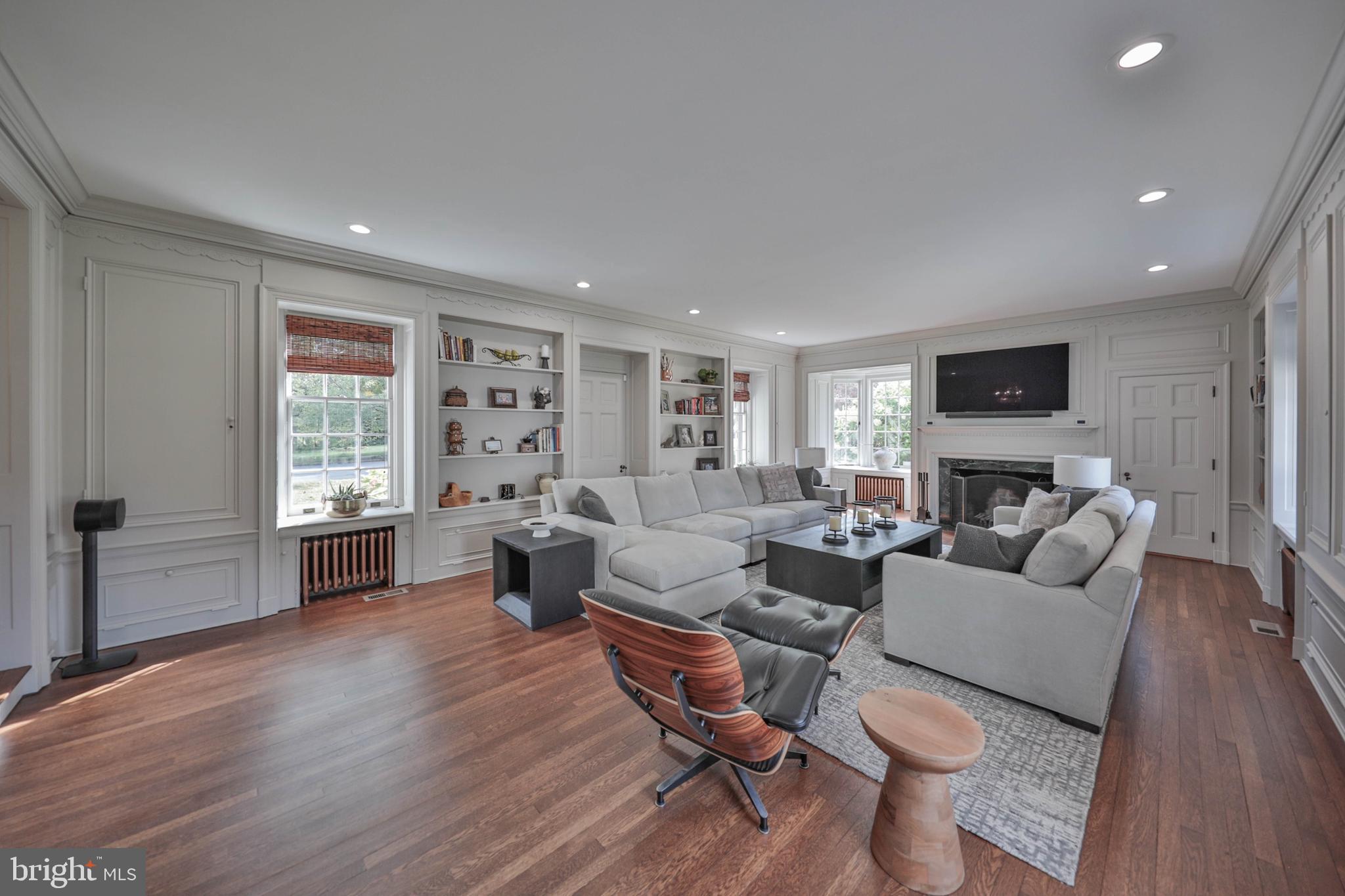 ROSEMONT - Residential