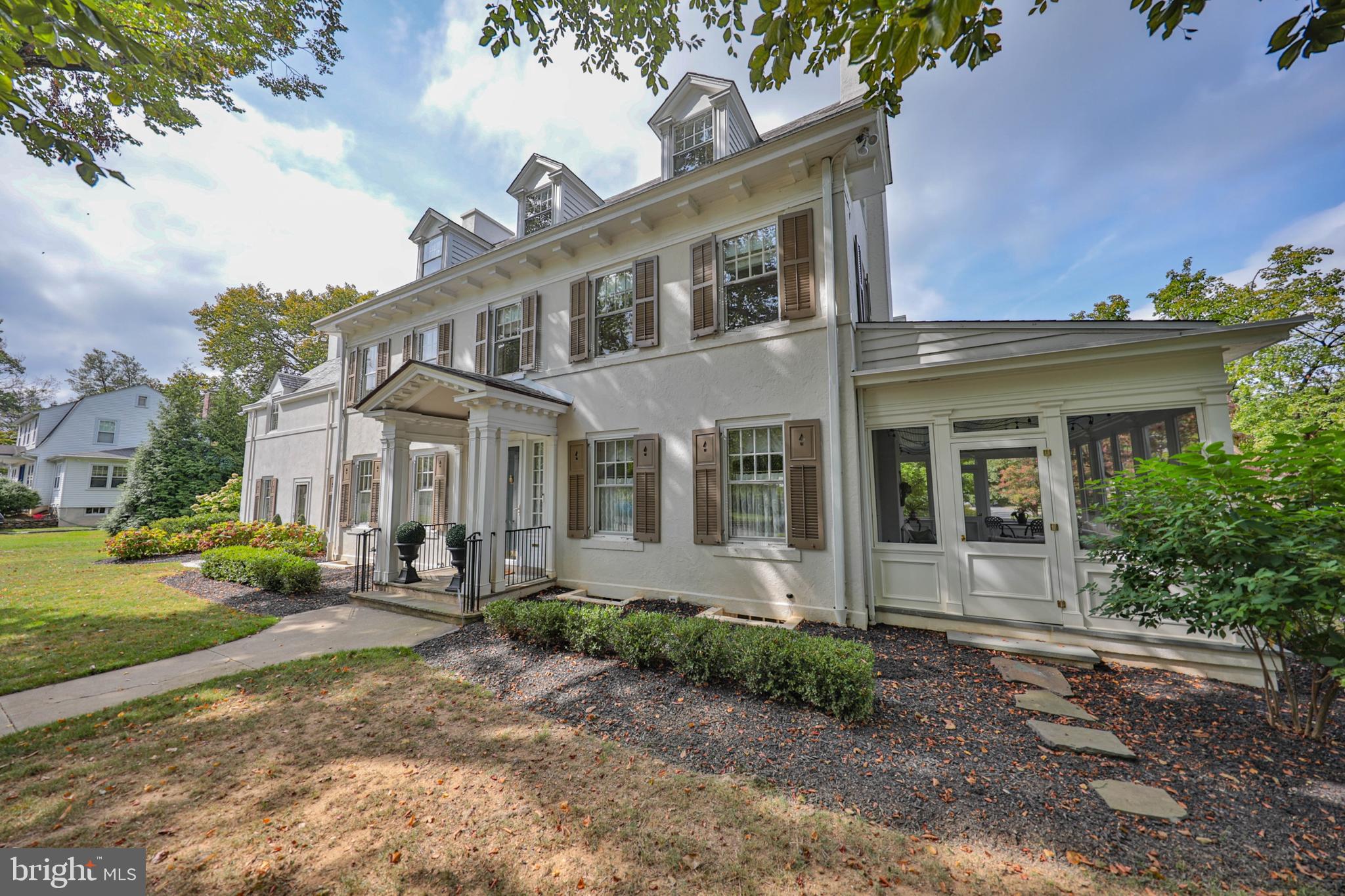 ROSEMONT - Residential