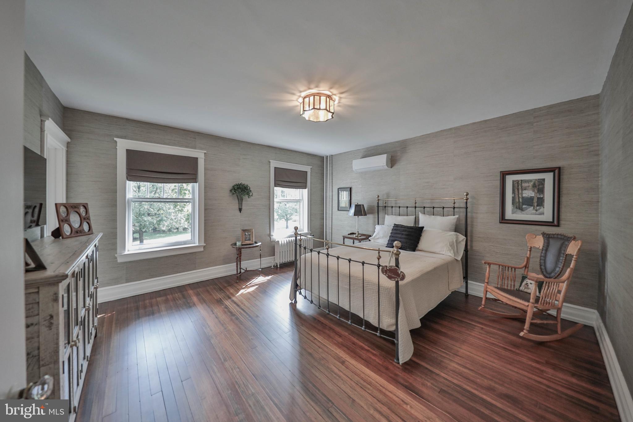 ROSEMONT - Residential