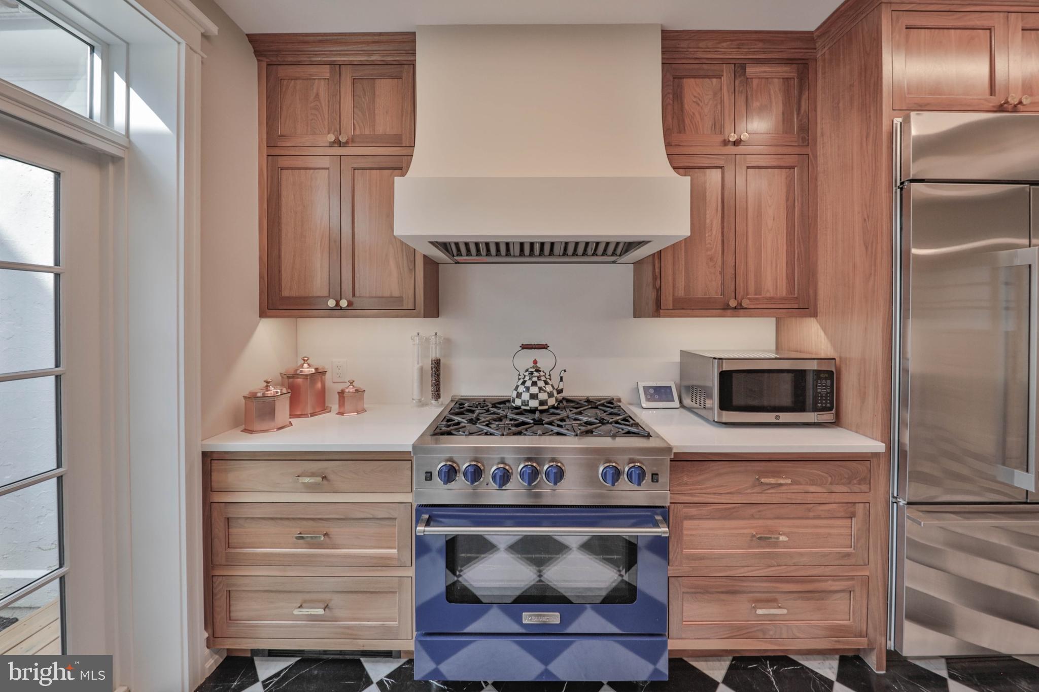 ROSEMONT - Residential