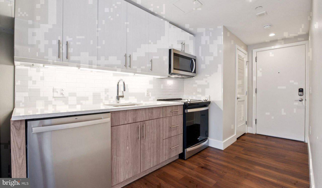 2200 BENJAMIN FRANKLIN PARKWAY E1903