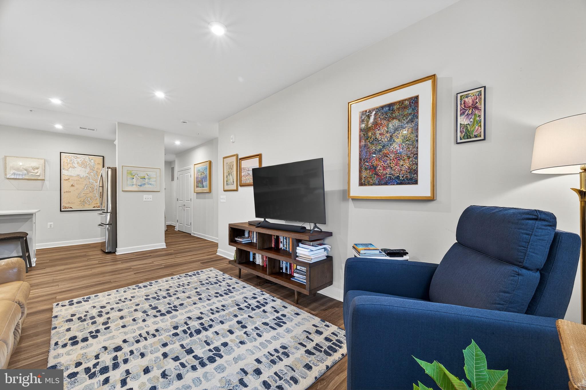 MONTEBELLO - Residential