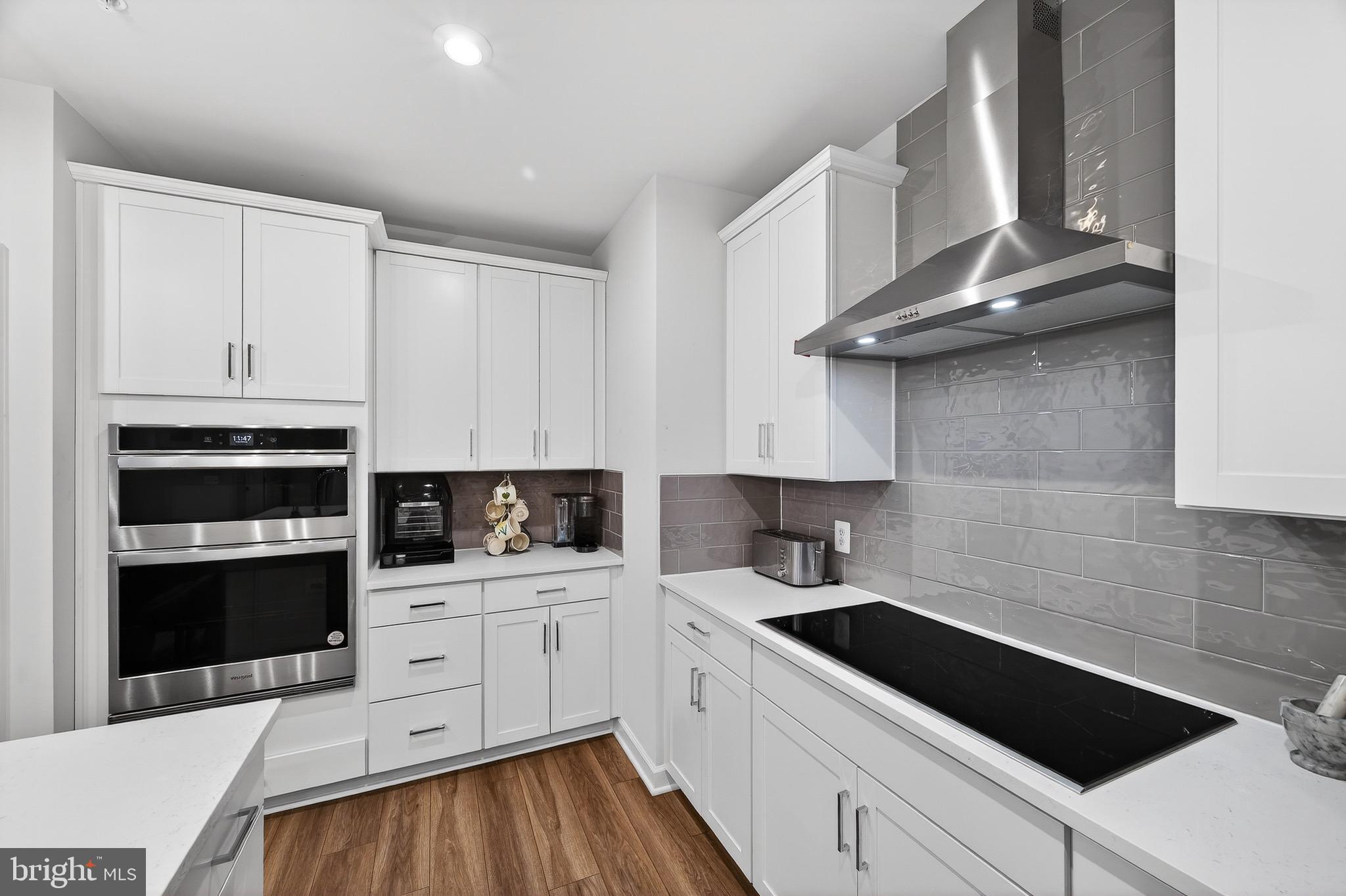 MONTEBELLO - Residential