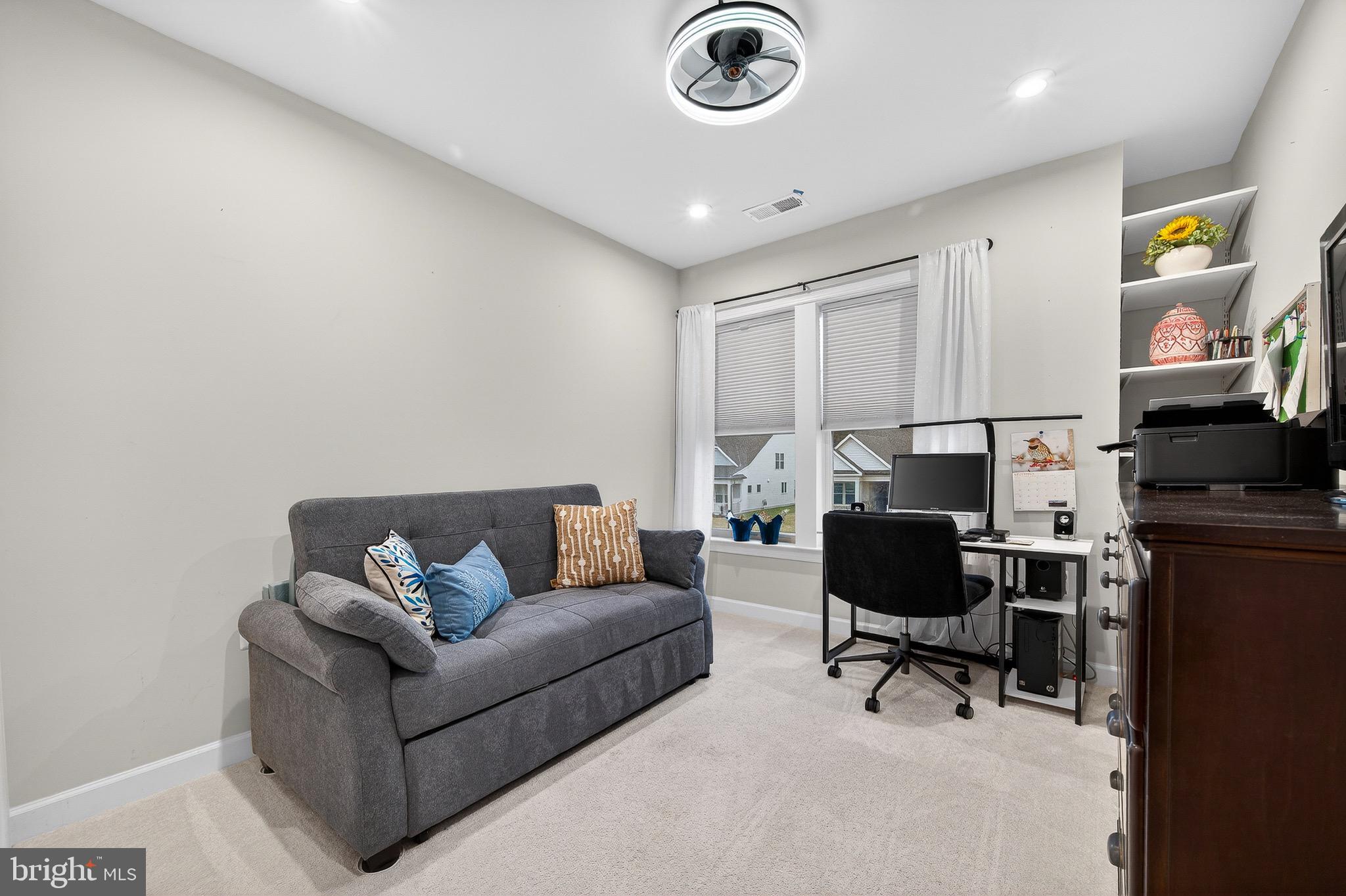 MONTEBELLO - Residential