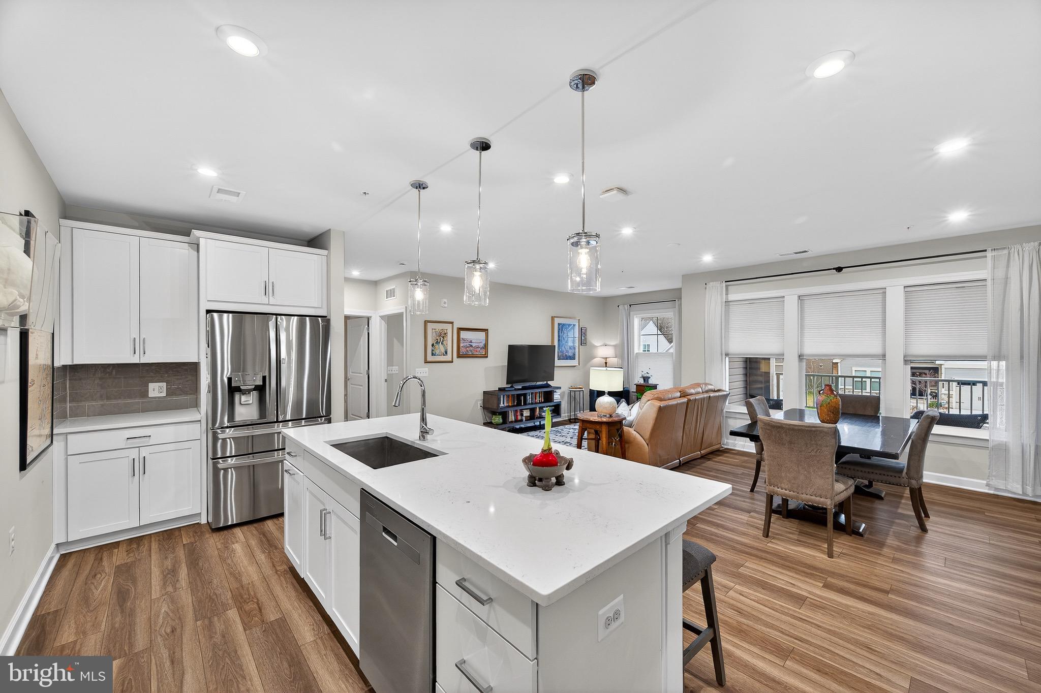 MONTEBELLO - Residential