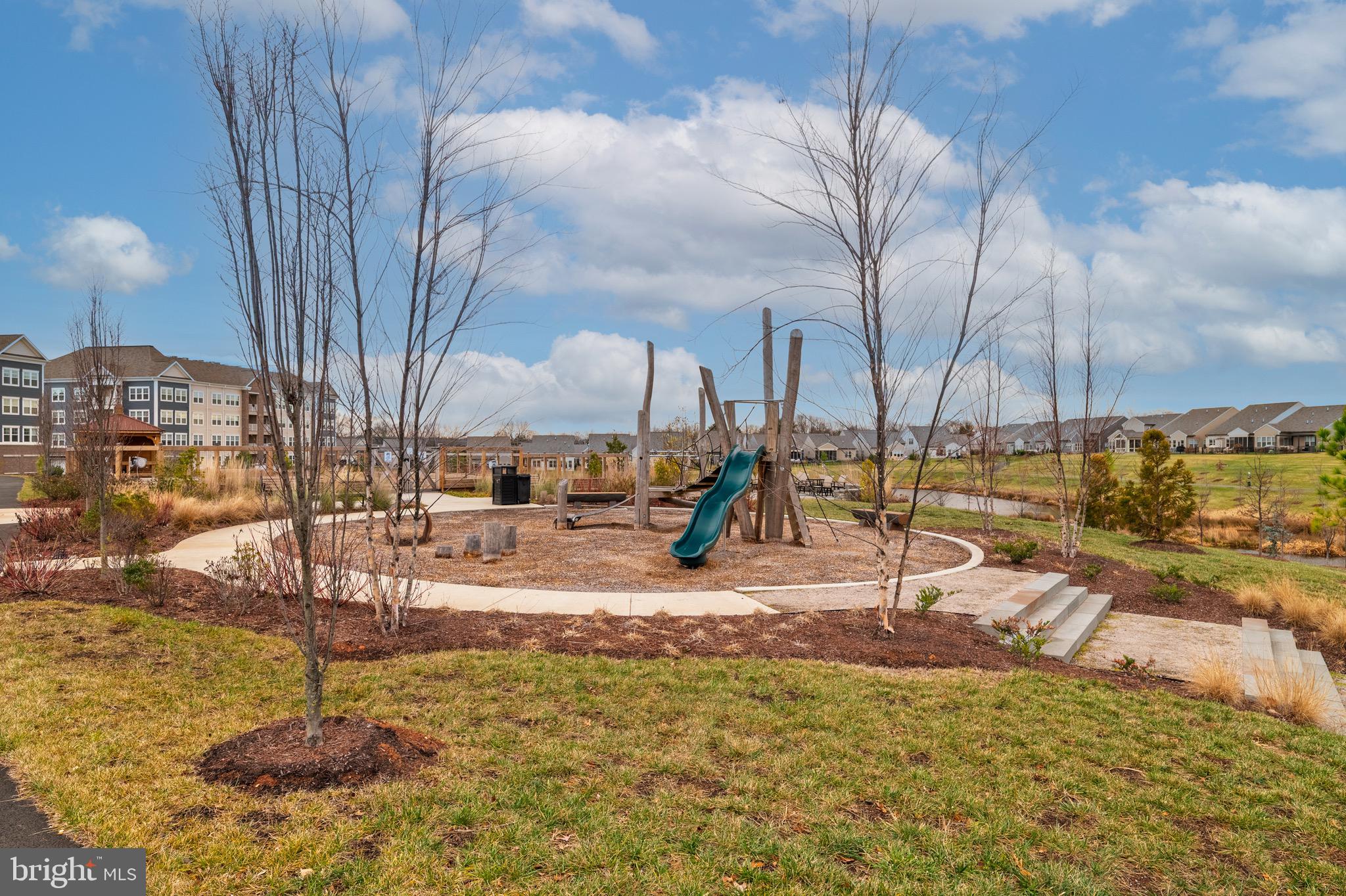 MONTEBELLO - Residential