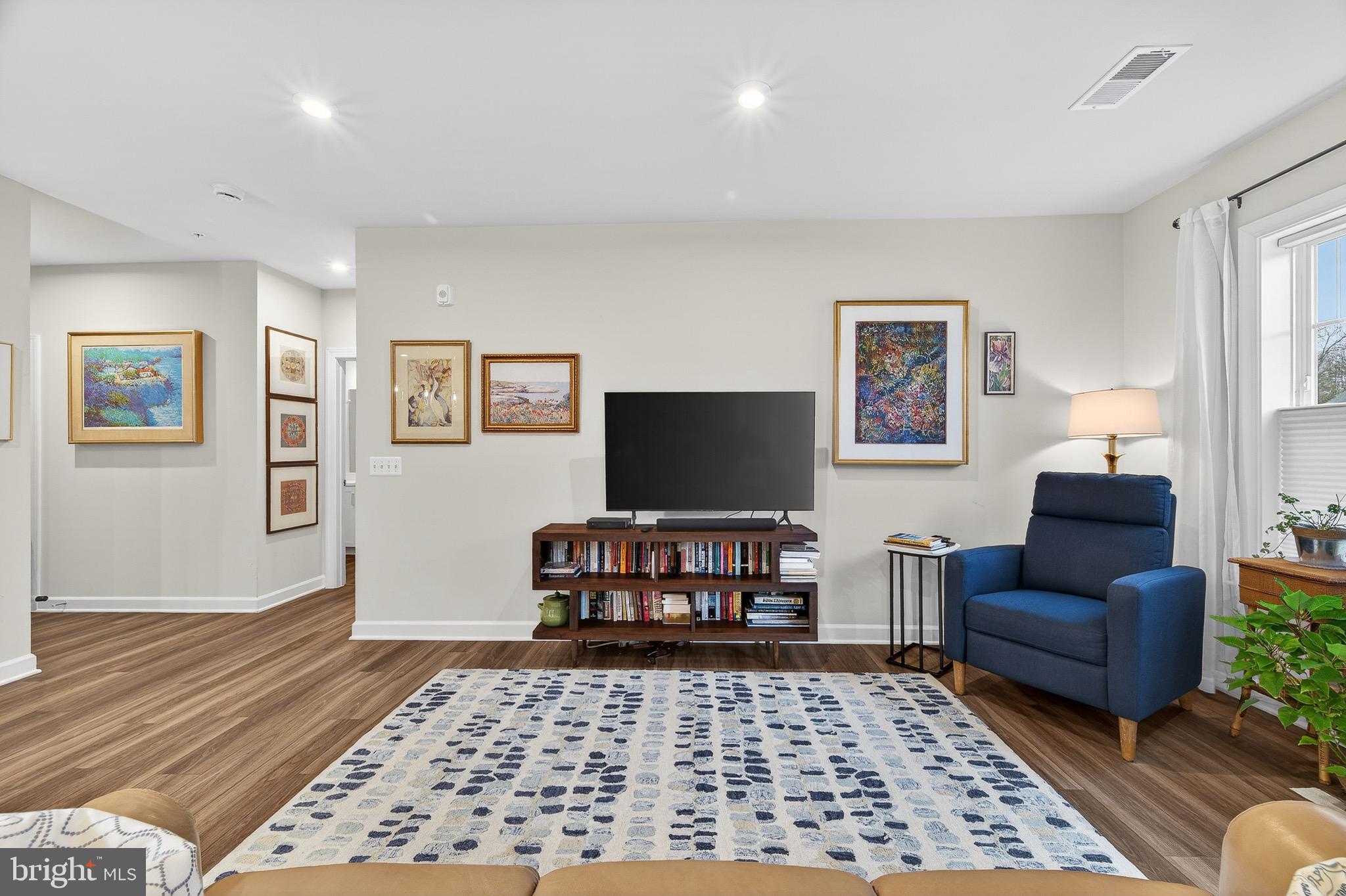 MONTEBELLO - Residential