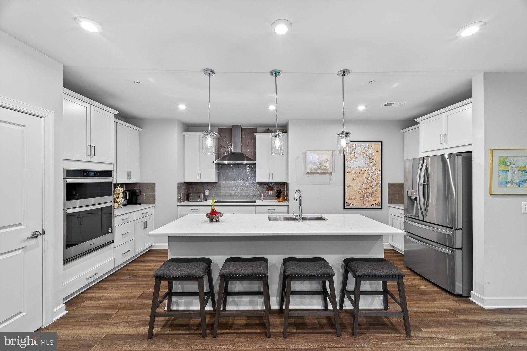 MONTEBELLO - Residential